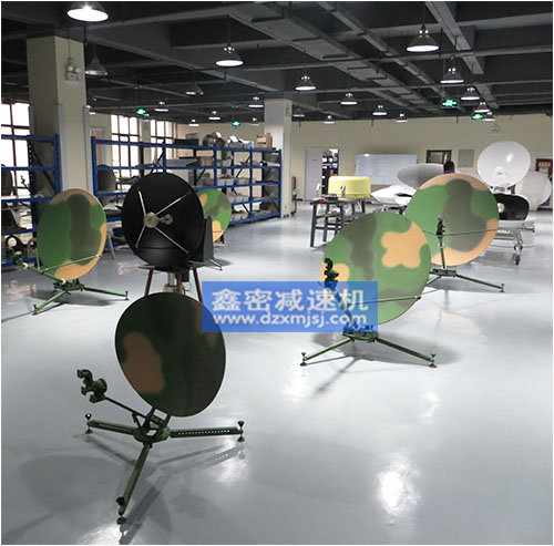精密雙導(dǎo)程蝸輪副天線行業(yè)應(yīng)用現(xiàn)場 精密雙導(dǎo)程蝸輪副天線行業(yè)應(yīng)用現(xiàn)場