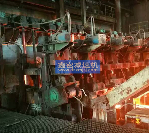 鋼廠連鑄機(jī)RD平面二次包絡(luò)減速機(jī) 鋼廠連鑄機(jī)RD平面二次包絡(luò)減速機(jī)